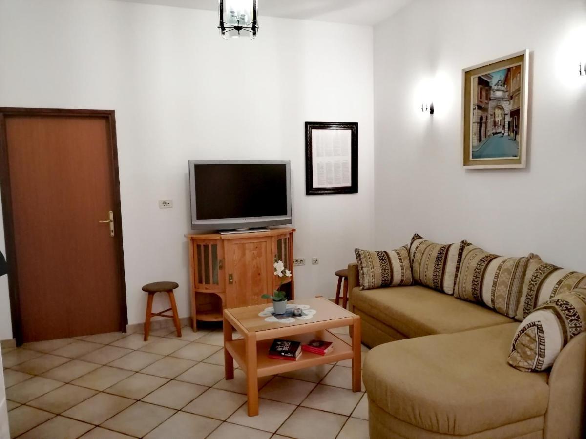 Room And Apartment Lea Rovinj Eksteriør bilde