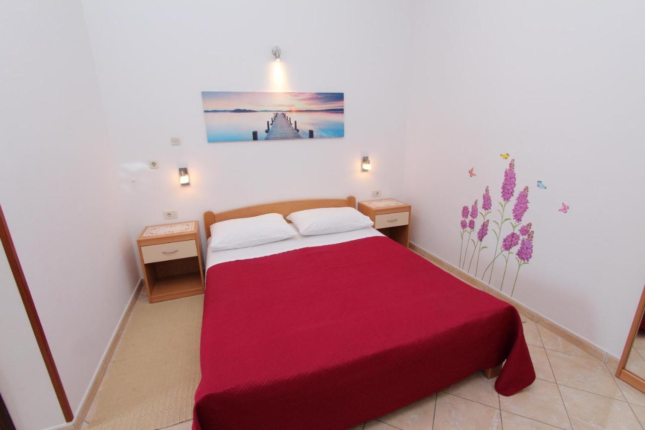 Room And Apartment Lea Rovinj Eksteriør bilde