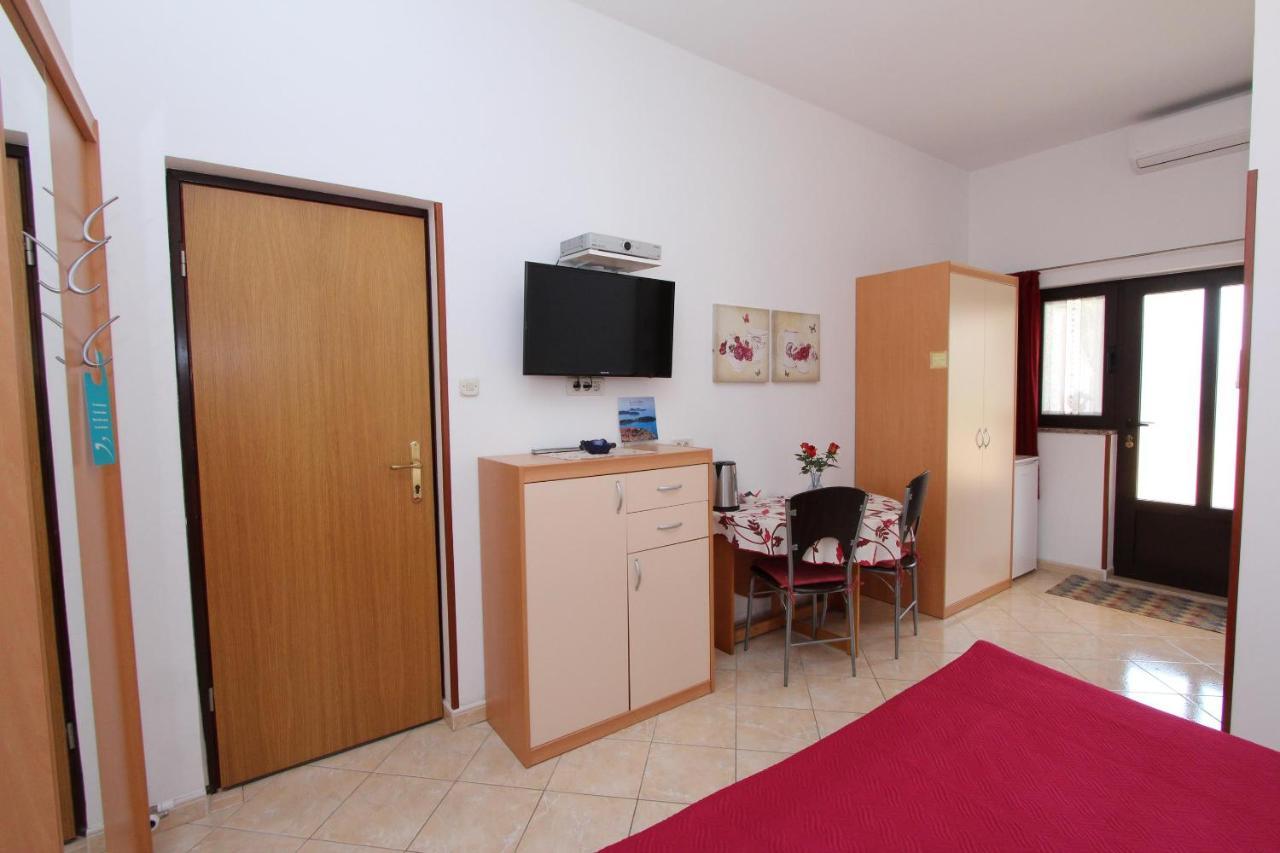 Room And Apartment Lea Rovinj Eksteriør bilde